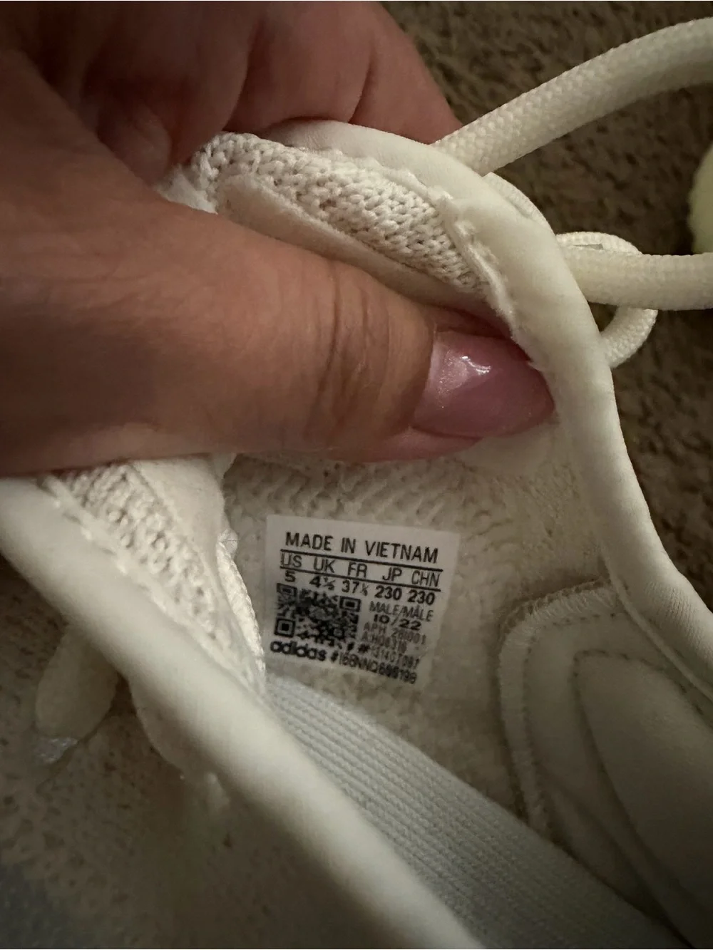 adidas yeezy 350v2